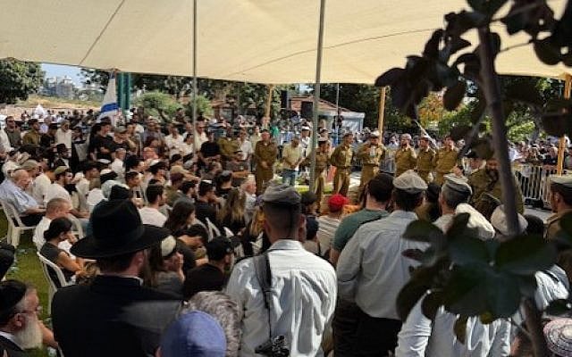 Funeral of Ronal Ben Moshe, Rehovot. Photo by Anita Naider