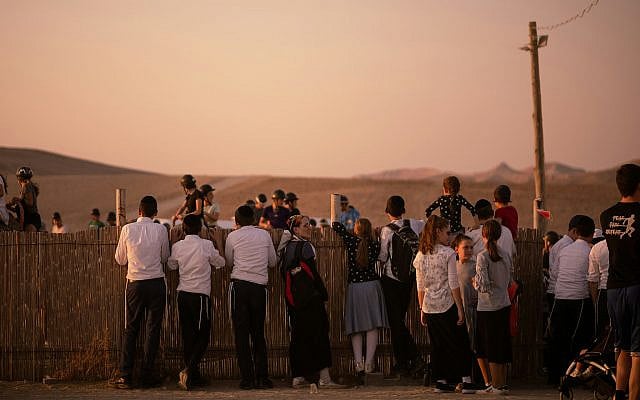Children gazing across the Negev should find wonder, not confusion. (Levi Meir Clancy, Unsplash)