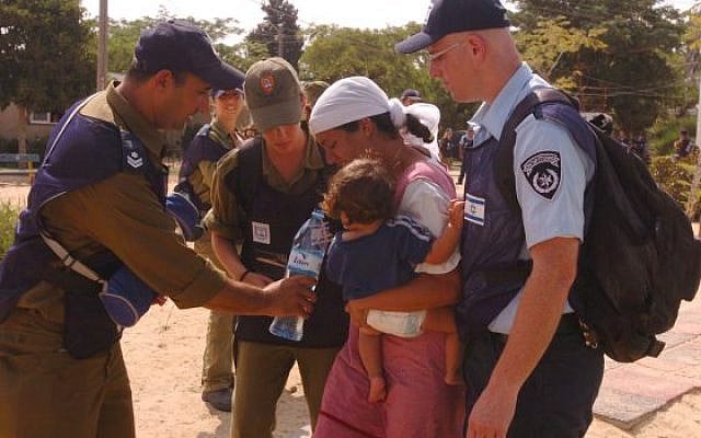 August 17, 2005. The evacuation of the Israeli community Morag was part of the Gaza Disengagement, which occurred during the summer of 2005.
CC BY-SA 2.0
File:Flickr - Israel Defense Forces - The Evacuation of Morag (6).jpg
Created: 17 August 2005