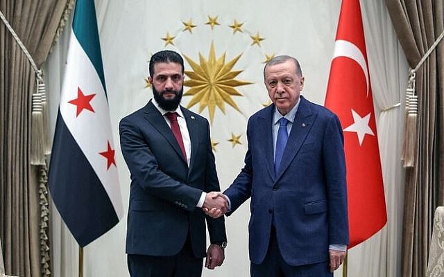 Turkish President Recep Tayyip Erdogan (R) meets with Syrian president Ahmed Al-Sharaa, at the Presidential Palace in Ankara. (AFP)