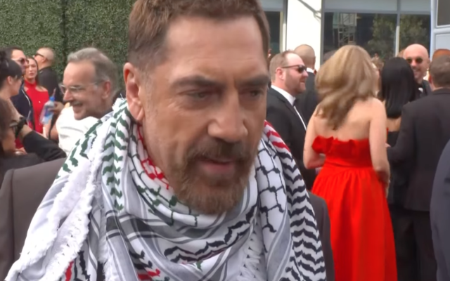 Javier Bardem sharing his "geopolitical wisdom" at the Emmy's. Source: AP screenshot Javier Bardem sharing his "geopolitical wisdom" at the Emmy's. Source: AP screenshot