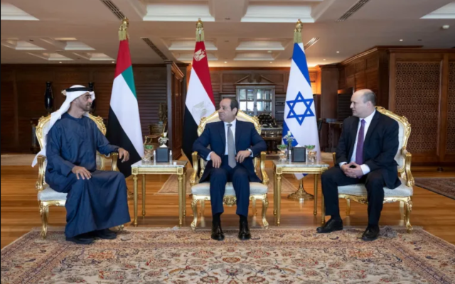 UAE President Sheikh MBZ, Egyptian President Abdel Fattah el-Sisi  and fomer Israeli Prime Minister Naftali Bennett. UAE Ministry of Presidential Affairs