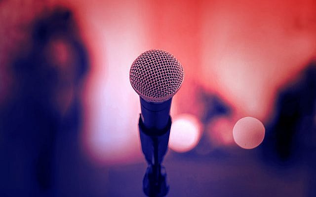 (c) Dylan Costa