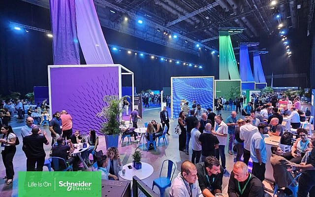 (Photo: Dell Technologies Forum, Tel Aviv — Source
Rafi Glick Public Domain (Photo: Dell Technologies Forum, Tel Aviv — Source
Rafi Glick Public Domain