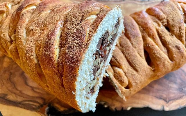 Sukkot challah photo courtesy of the author.