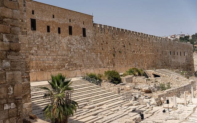 Western Wall, Jerusalem. A remnant of the Second Temple (Shutterstock).