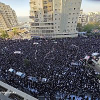 Partial view of the crowd. Source: Avromi Mostofsky Partial view of the crowd. Source: Avromi Mostofsky