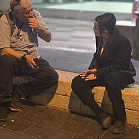 Secular Israeli discussing the draft with a young Gerrer Hasid. Source: Avromi Mostofsky Secular Israeli discussing the draft with a young Gerrer Hasid. Source: Avromi Mostofsky