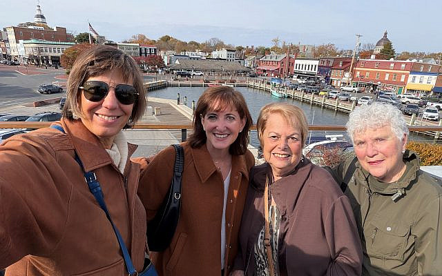 Jennifer Laszlo Mizrahi, JWI CEO Meredith Jacobs, JWI Annapolis leaders Ellen Baron and Laura Sutton met to speak about Jewish women's issues, including domestic violence, women's issues in Israel. Photo by and courtesy of JLM.