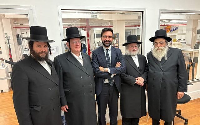 New York City mayoral candidate Zohran Mamdani (center) visits Satmar community leaders in Williamsburg, Brooklyn, October 10, 2025. (credit: SCREENSHOT/X/@ZOHRANKMAMDANI)