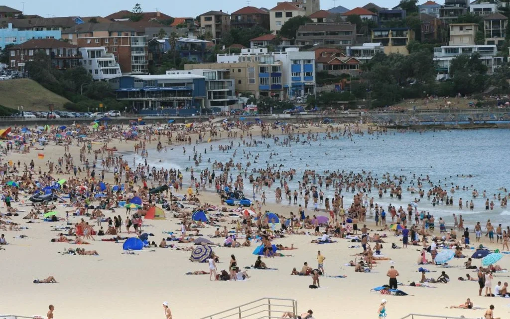 Illustrative image of Bondi Beach, January 2009. (CC BY-SA Liz Lawley, Flickr)