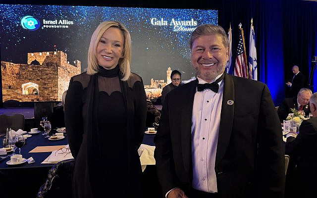 Pastors Paula White (USA) and Joel Engel (Brazil) - Photo: Engel Ministries - Used with permission