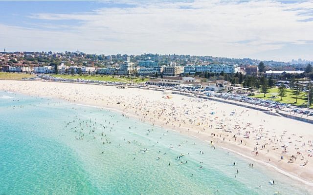 Bondi Beach — calm on the surface, unsettled beneath.
The danger is not always what erupts suddenly, but what is explained away afterward.
weareadventurers / Wiki Australia