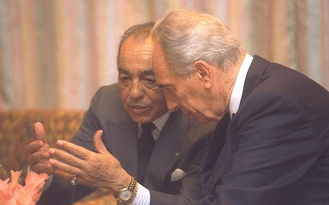 Shimon Peres and King Hassan II at the Sharm el-Sheikh summit, 1996. Credit: Avi Ohayon, GPO Shimon Peres and King Hassan II at the Sharm el-Sheikh summit, 1996. Credit: Avi Ohayon, GPO