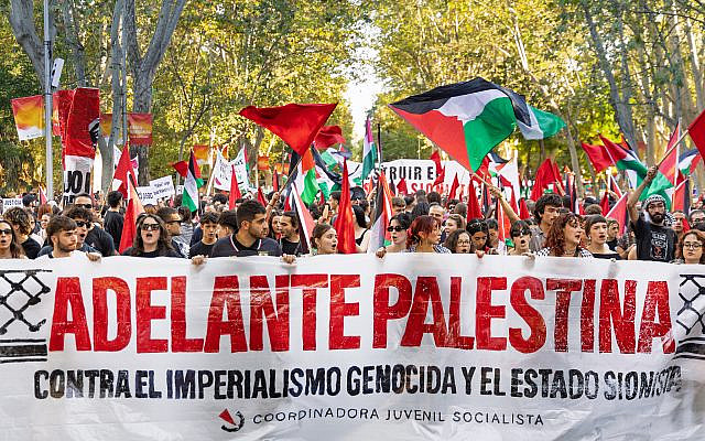 Pro-Palestine protest in Madrid, Spain (Photo: Barcex / Wikimedia Commons, CC BY-SA 4.0)
