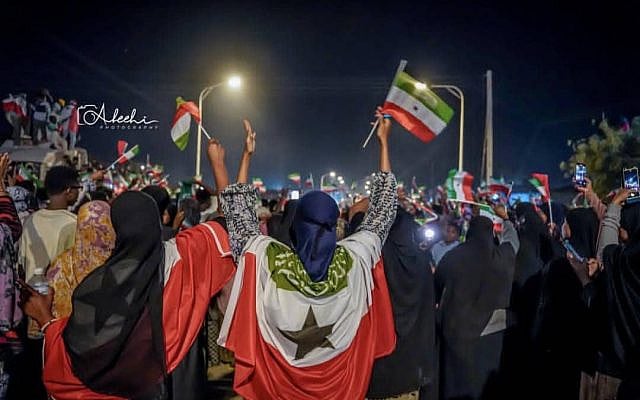 Hargeisa’s Khayradda comes alive as crowds celebrate 35 years of hope fulfilled with Israel’s historic recognition of Somaliland. (Abdirahman Aleeli)