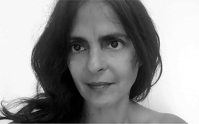 Dina Douieb (copyright authorized)