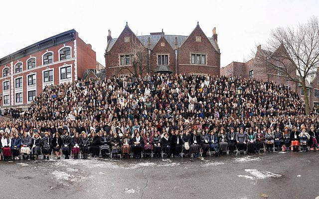 Thousands of female Chabad-Lubavitch emissaries (shluchos) gathered in Brooklyn, NY. These women are at the forefront of Chabad's activities in over 100 countries and 370 college campuses. (Credit Kinus Hashluchos)