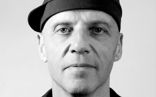 Laurent Karst (copyright authorized)