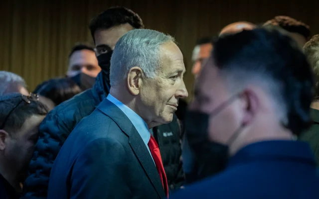 Prime Minister Benjamin Netanyahu arriving at the Knesset plenum, 30 March 2026. (Chaim Goldberg/Flash90)