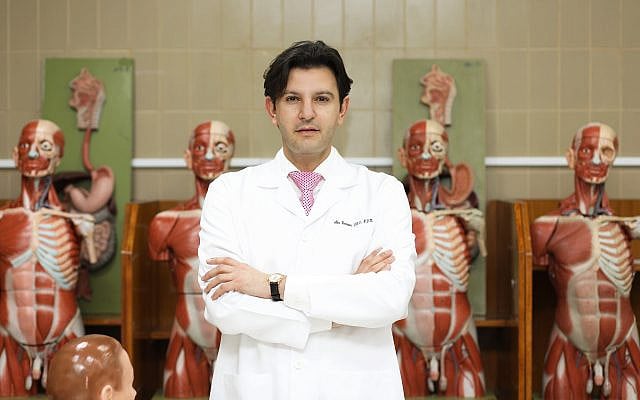 Dr. Alexander Woodman Dr. Alexander Woodman