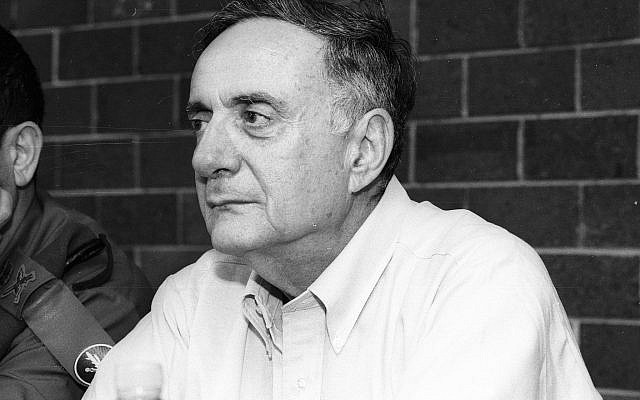 Uri Lubrani, 1991. Dan Hadani Collection, The Pritzker Family National Photography Collection, National Library of Israel. CC BY 4.0.