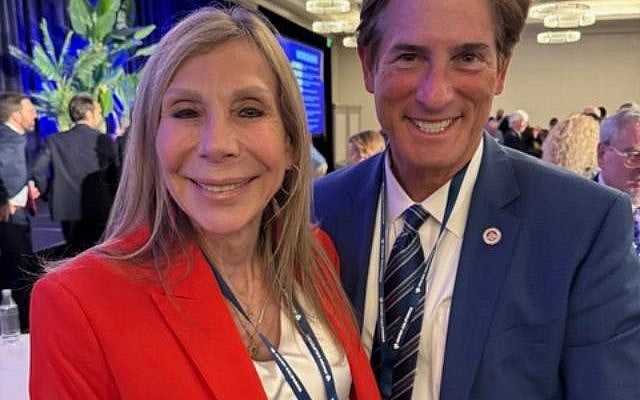 The author with Los Angeles County District Attorney Nathan Hochman. Photo courtesy of the author.
