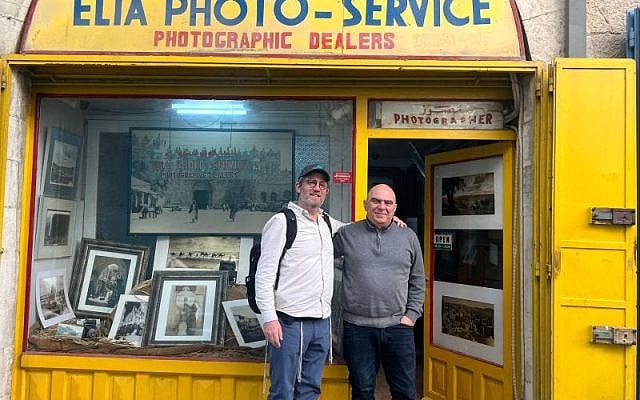 The author with Elia Kahvedjian in front of his shop.