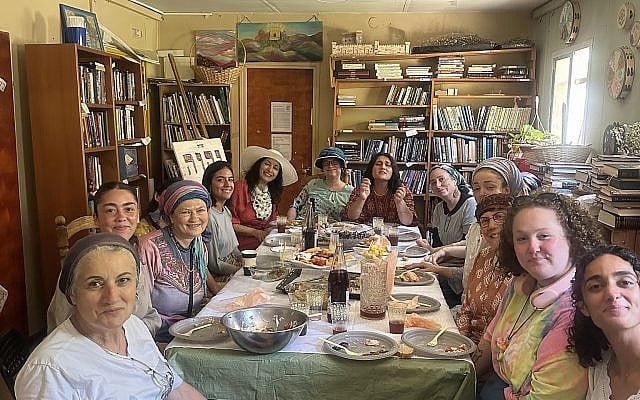Midreshet Berot Bat Ayin Rosh Chodesh Tamuz Celebration Midreshet Berot Bat Ayin Rosh Chodesh Tamuz Celebration