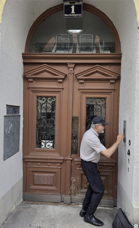 At the door of Marchettigasse 1