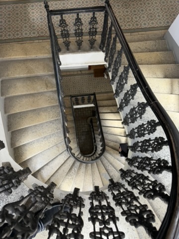 The stairwell, Marchettigasse. (Julian Ungar-Sargon, July 2026)
