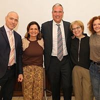 Heni Ozi Cukier and Rabbi Michel Schlesinger are welcomed by Laura Feldman, Raquel Gabel, and Simone Rosenthal. Heni Ozi Cukier and Rabbi Michel Schlesinger are welcomed by Laura Feldman, Raquel Gabel, and Simone Rosenthal.