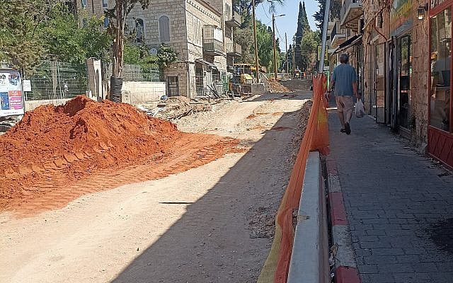 Construction on Emek Refaim - (c) Ilana Brown