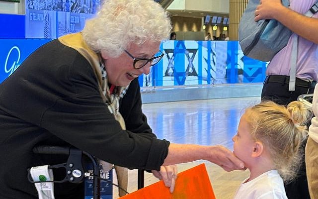 Rochel Berman meeting her great-grandson Ivri Berman for the first time at Ben-Gurion Airport, Sept 1, 2026. Photo: Neta Berman-Dagan