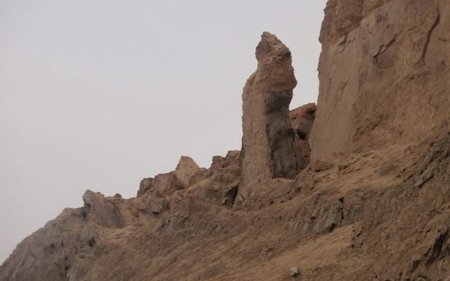 Eshet Lot. Credit: Wikimedia Commons.