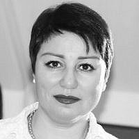 Avideh Motmaen-Far