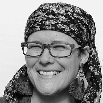 The Blogs: What my daughter taught me about Yom HaShoah Desi Yishay