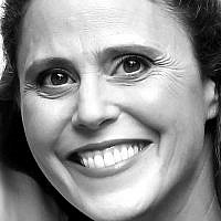 Leora Lambert