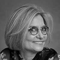 Nina L. Kampler