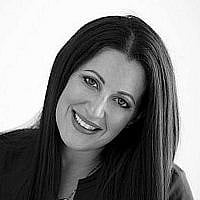 Shari Dollinger