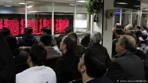 نمایی از بورس در بحران اقتصادی - عکس از بهرامی نمایی از بورس در بحران اقتصادی - عکس از بهرامی