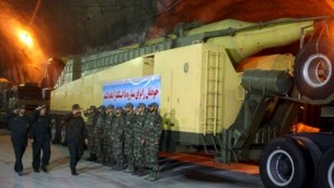 سرتیپ سلامی می‌گوید ایران صدها تونل مملو از موشک دارد - رویترز