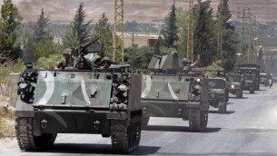 نیروهای کمکی ارتش لبنان ۴ آگوست ۲۰۱۴ وارد حومه عرسال، شهری عمدتا سنی‌نشین در اطراف مرز سوریه با شرق لبنان، می شوند
