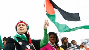 تظاهرکنندگان حامی فلسطین، حامی کارزار بایکوت، مشروعیتزدایی، تحریم علیه اسرائیل تظاهرکنندگان حامی فلسطین، حامی کارزار بایکوت، مشروعیتزدایی، تحریم علیه اسرائیل