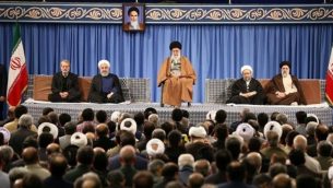 خامنه ای در کنار روسای ۴ قوه حاکم بر رژیم جمهوری اسلامی خامنه ای در کنار روسای ۴ قوه حاکم بر رژیم جمهوری اسلامی