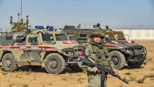 Russian military police take part in a joint Turkish-Russian army patrol near the town of Darbasiyah in Syria's northeastern Hasakeh province along the Syria-Turkey border on November 11, 2019. (Photo by Delil SOULEIMAN / AFP)