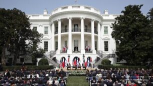 WASHINGTON, DC - SEPTEMBER 15: U.S. President Donald Trump, Prime Minister of Israel Benjamin Netanyahu, Foreign Affairs Minister of Bahrain Abdullatif bin Rashid Al Zayani, and Foreign Affairs Minister of the United Arab Emirates Abdullah bin Zayed bin Sultan Al Nahyan participate in the signing ceremony of the Abraham Accords on the South Lawn of the White House September 15, 2020 in Washington, DC. Witnessed by President Trump, Prime Minister Netanyahu signed a peace deal with the UAE and a declaration of intent to make peace with Bahrain.   Alex Wong/Getty Images/AFP