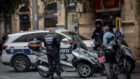 Police officers on Jaffa street in Jerusalem on August 10, 2020. Photo by Yonatan Sindel/Flash90 *** Local Caption *** åéøåñ
÷åøåðä
îâôä
ñéï
éøåùìéí
øçåá éôå
ùåèøéí
îùèøä
øëáú ÷ìä