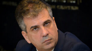 Kulanu party member and Minister of Economy and Industry Eli Cohen attends a Kulanu faction meeting in Tel Aviv on April 1, 2019. Photo by Flash90 *** Local Caption **