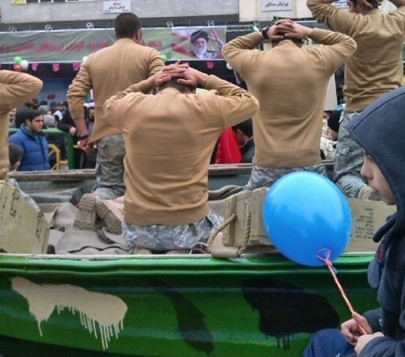 صحنه سازی تحقیر آمریکا در تهران صحنه سازی تحقیر آمریکا در تهران